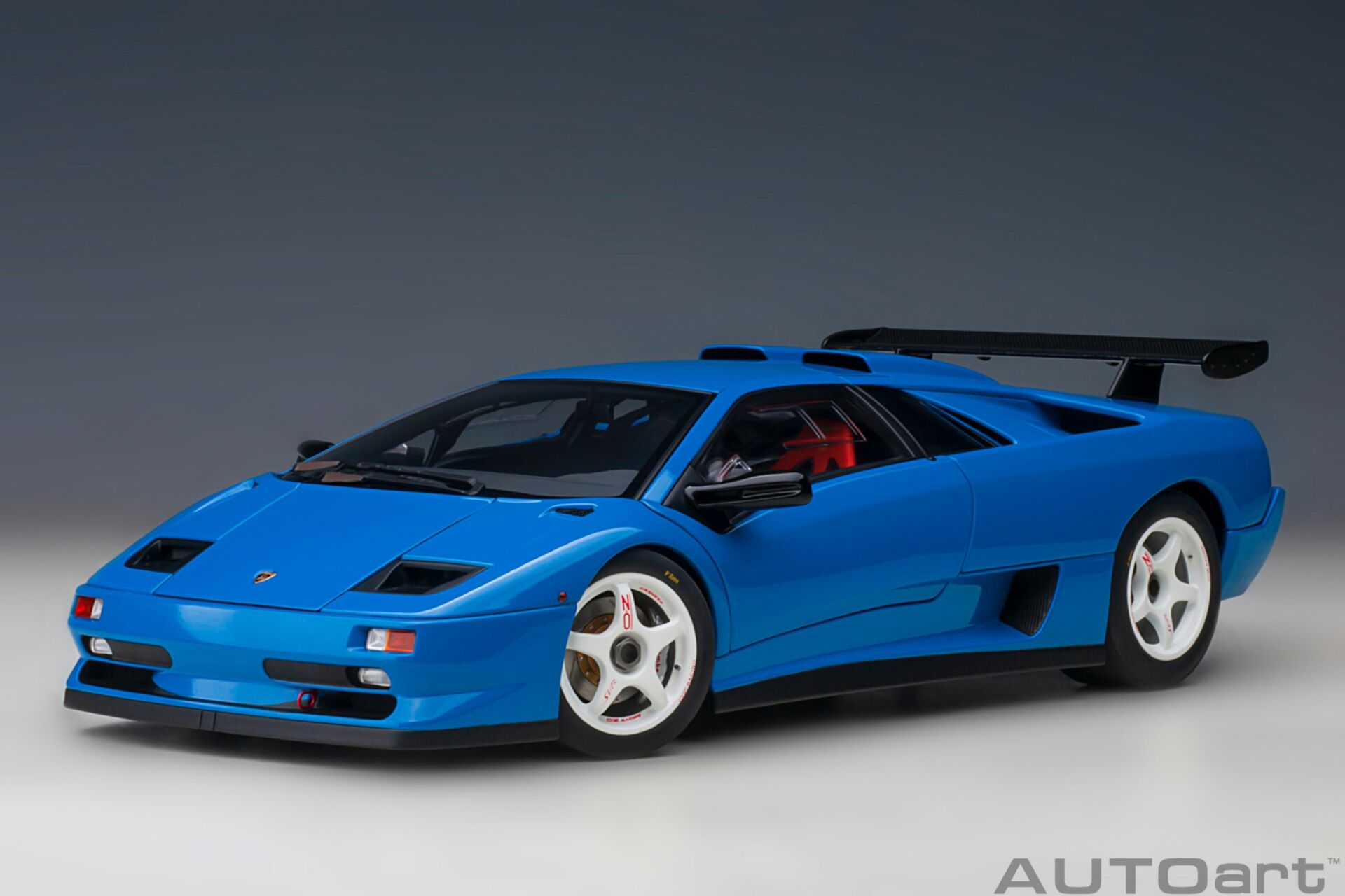 AUTOART - LAMBORGHINI - DIABLO SVR 1996