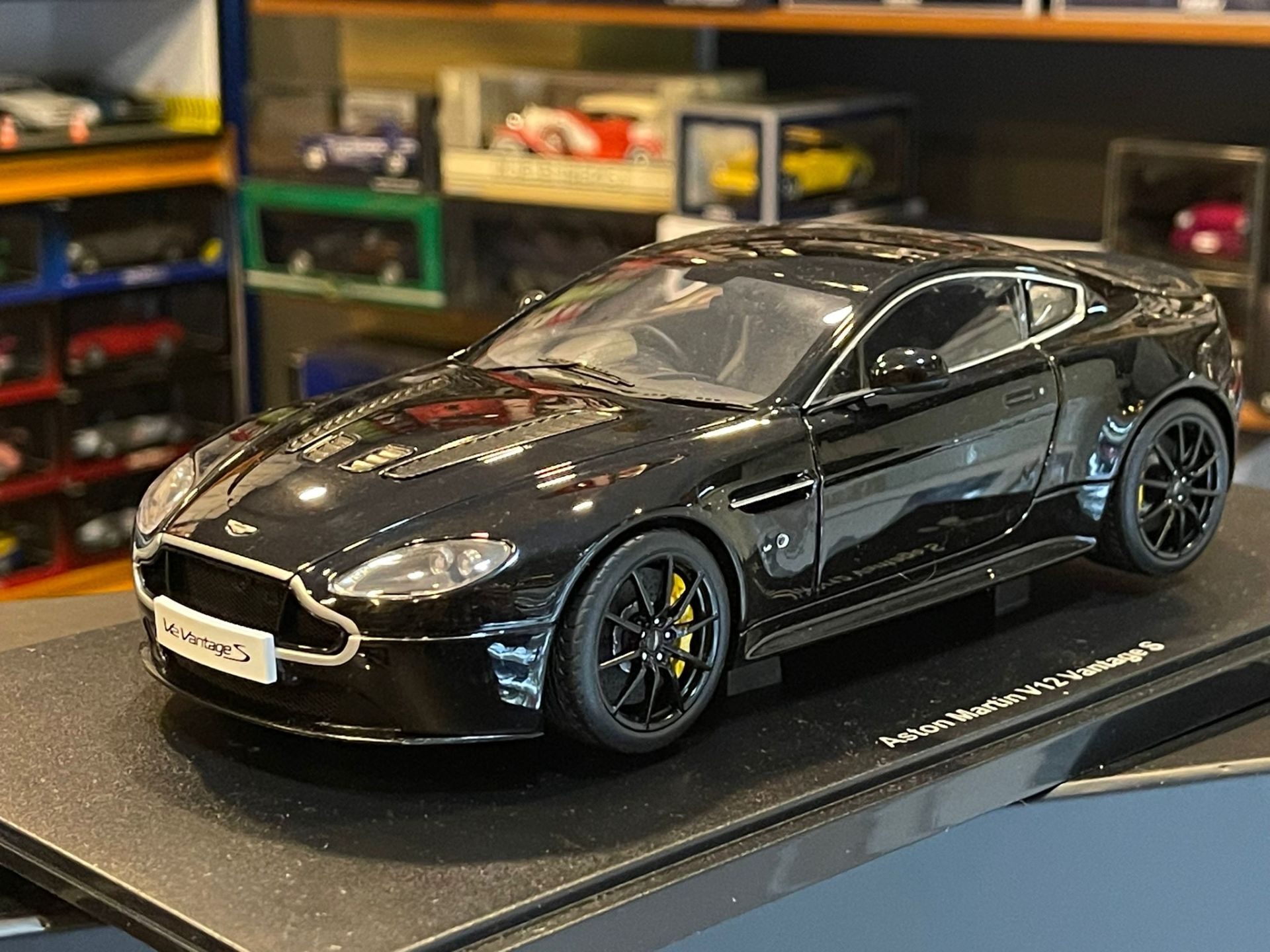 AUTOART - ASTON MARTIN - V12 VANTAGE S 2015