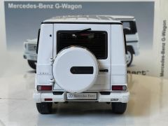 AUTOART - MERCEDES BENZ - G-CLASS LWB