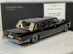 AUTOART - MERCEDES BENZ - 600 PULLMAN LIMOUSINE