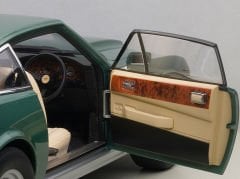 AUTOART - ASTON MARTIN - V8 VANTAGE COUPE 1985