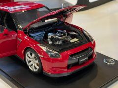 AUTOART - NISSAN - GT-R R35 2009