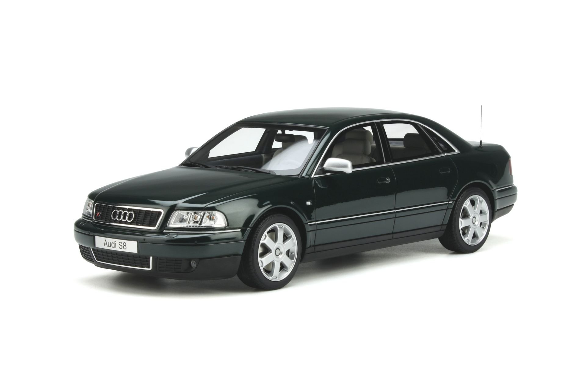 OTTO-MOBILE - AUDI - A8 S8 (D2) 2001