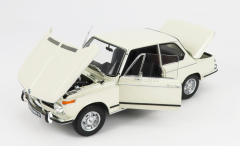 KYOSHO - BMW - 2002Tii 1972