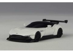 1/87 2017 Aston Martin Vulcan, white