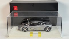 MAKE-UP - MCLAREN F1 ROAD CAR 1994 SILVER