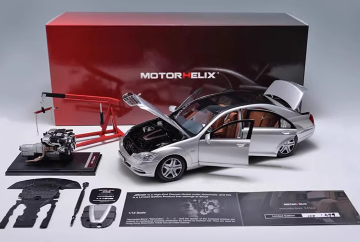 Motorhelix Mercedes-Benz S-Class S600L W221 (Silver) Diecast Car Model with Extra Engine