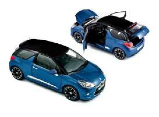 2011 Citroen DS3, blue with black roof