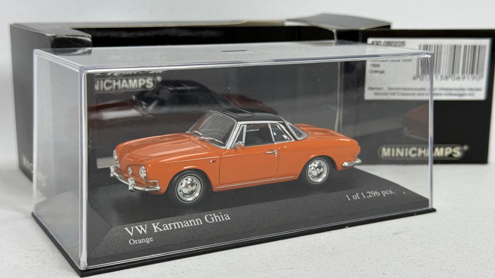 MINICHAMPS - VW KARMANN GHIA 1600 ORANGE