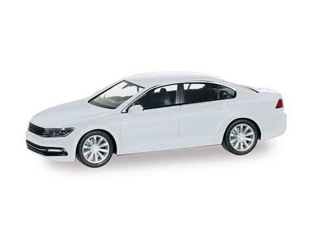 1/87 Volkswagen Passat Limousine, pearl white