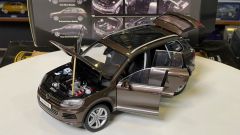 KYOSHO - VOLKSWAGEN - TOUAREG V6 FSI BLUE MOTION 2010