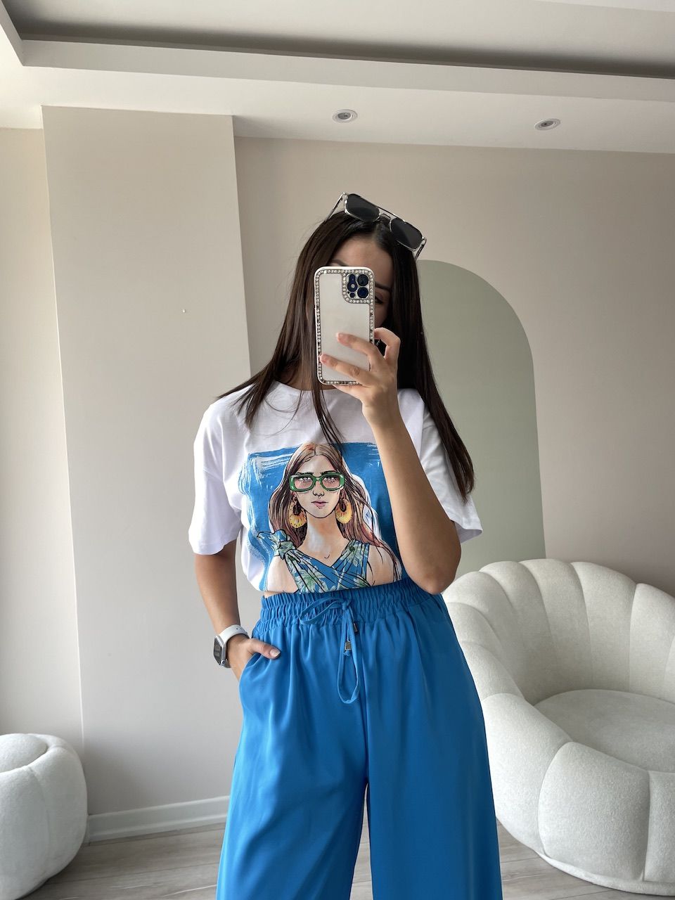 Mavi Desenli Tshirt Beyaz
