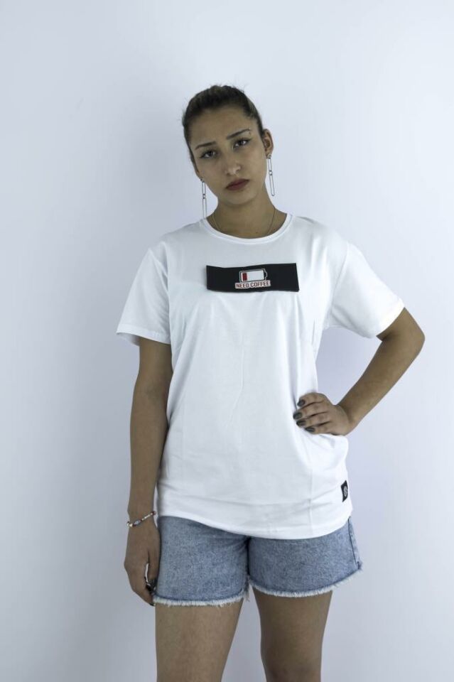 Kadın Beyaz Slim Fit Mood T-shirt Cırt Cırtlı Değiştirilebilir Mood Sticker