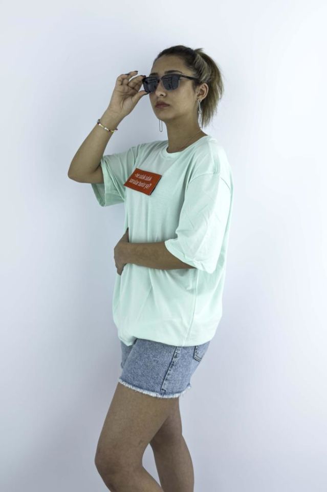 Kadın Su Yeşili Oversize Mood T-shirt Cırt Cırtlı Değiştirilebilir Mood Sticker
