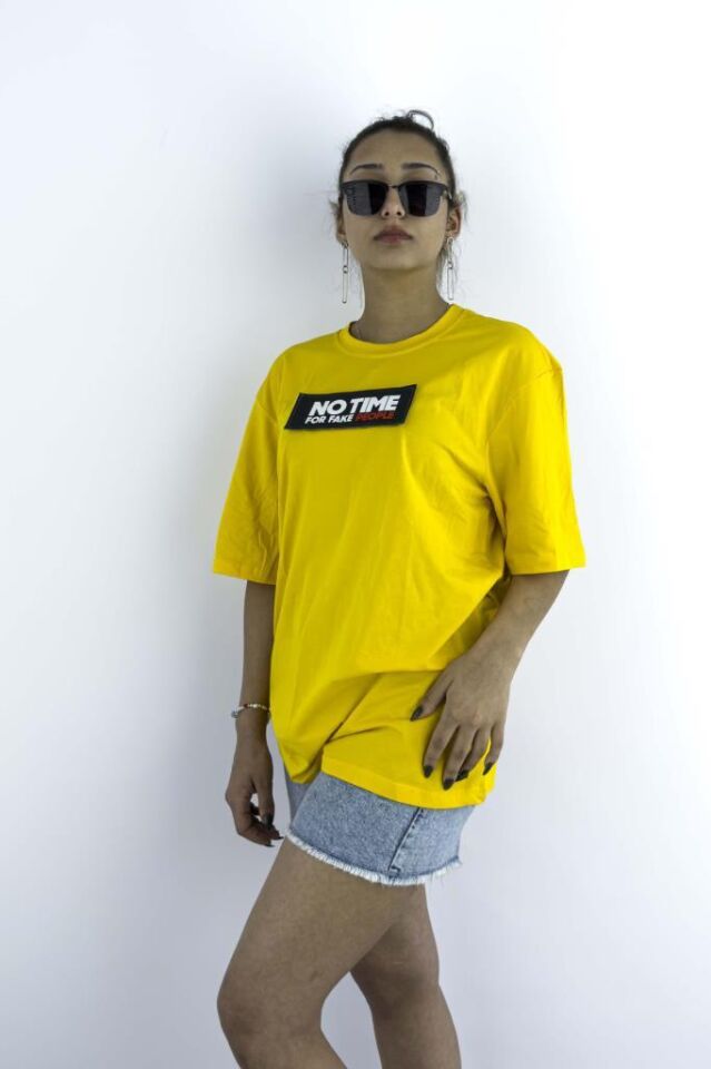 Kadın Sarı Oversize Mood T-shirt Cırt Cırtlı Değiştirilebilir Mood Sticker