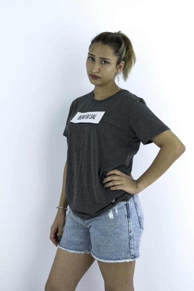 Kadın Antrasit Slim Fit Mood T-shirt Cırt Cırtlı Değiştirilebilir Mood Sticker