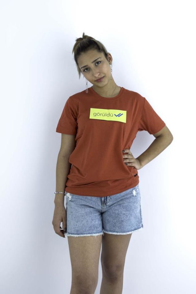 Kadın Turuncu Slim Fit Mood T-shirt Cırt Cırtlı Değiştirilebilir Mood Sticker