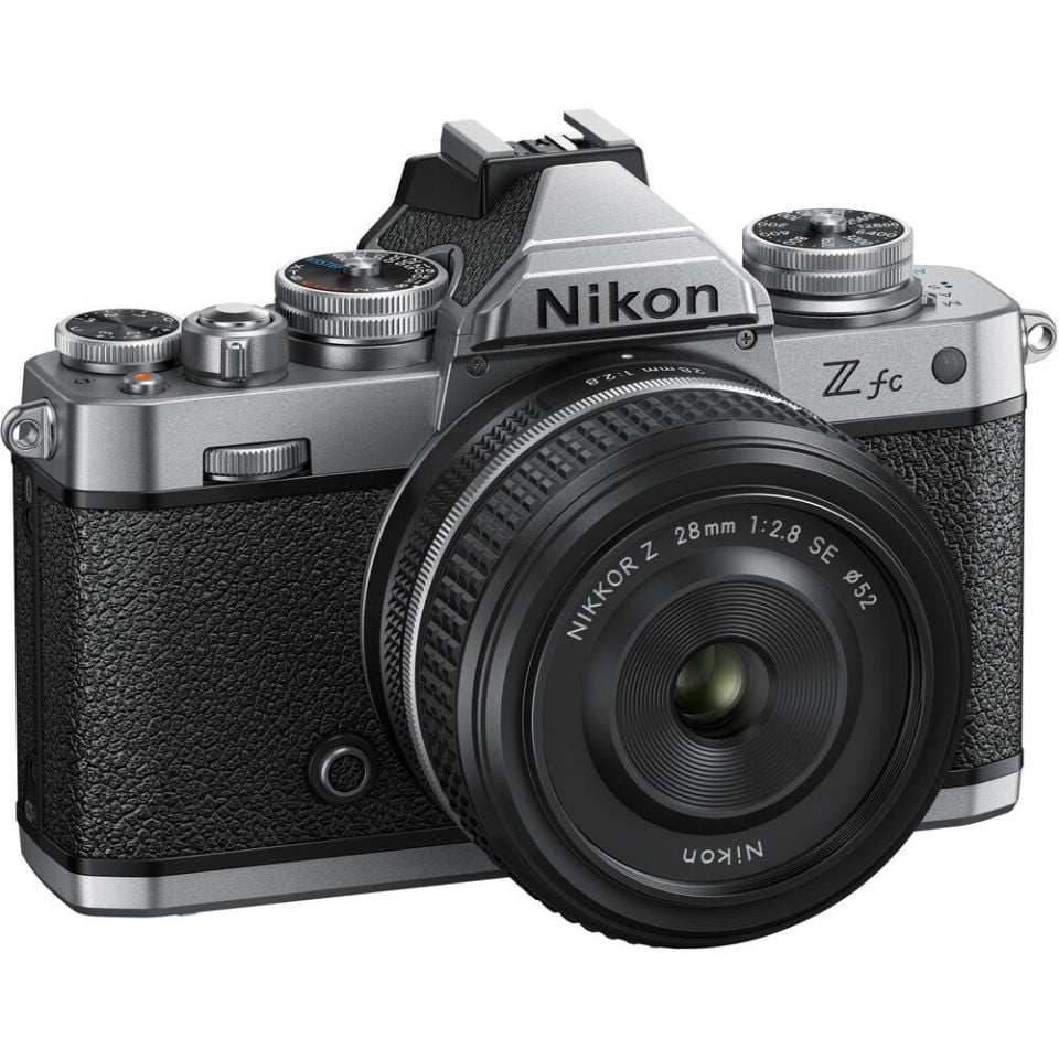 Nikon Zfc + 28mm F/2.8 (SE) Lensli Aynasız Dijital Fotoğraf Makinesi