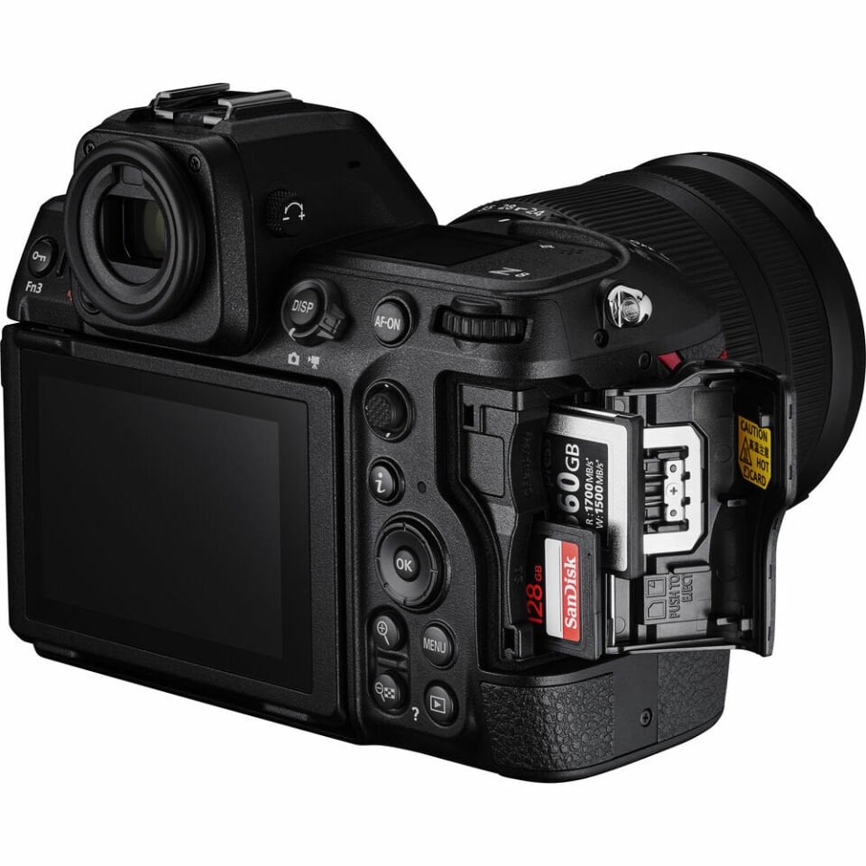 Nikon Z8 Body Aynasız Fotoğraf Makinesi