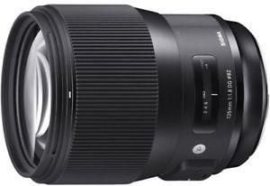 Sigma 135mm F1.8 DG HSM ART Lens (Canon Bayonet)