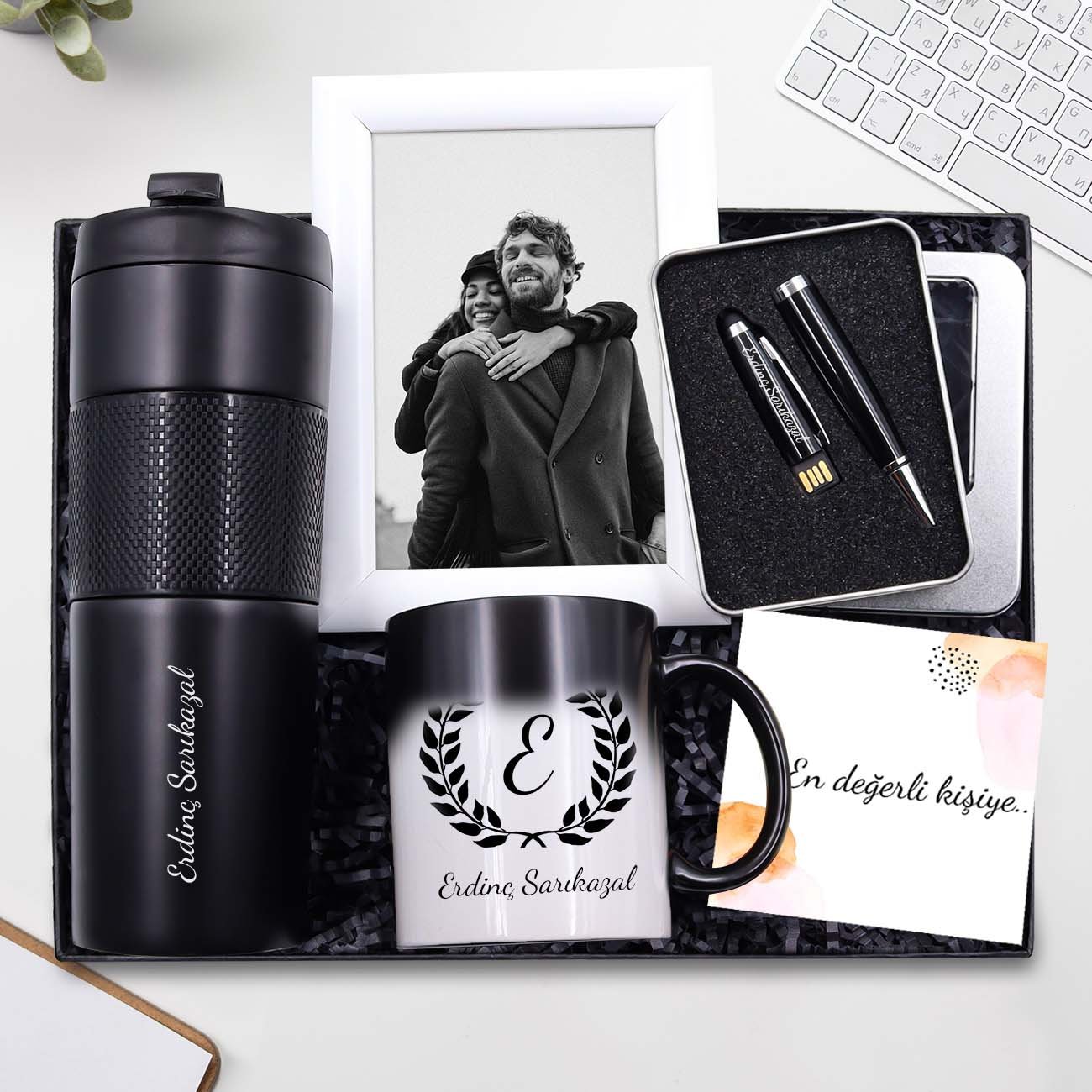 Kişiye Özel Sihirli Kupa & 450 ML French Press Termos & 32Gb USB Siyah Kalem & Çerçeve Hediye Seti