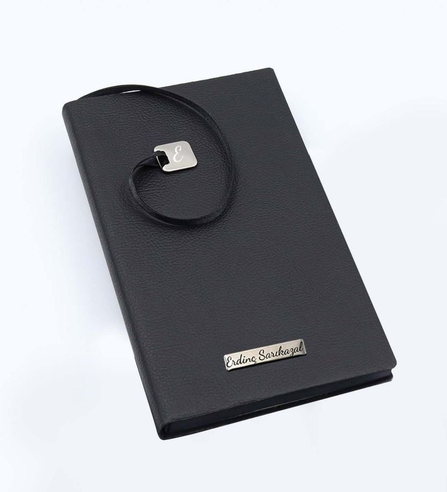 Kişiye Özel Siyah Dereceli 350 ML Çelik Termos & Hakiki Deri Unisex Portföy Cüzdan & 32 GB USB Siyah Touch Kalem & Yumuşak Kapaklı Not Defteri & Hakiki Deri Siyah Kartlık Premium Hediye Seti