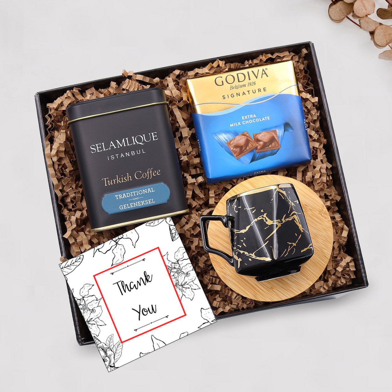 Bambu Tabaklı Mermer Desen Fincan & Godiva Signature Çikolata & Selamlıque Türk Kahvesi Hediye Seti