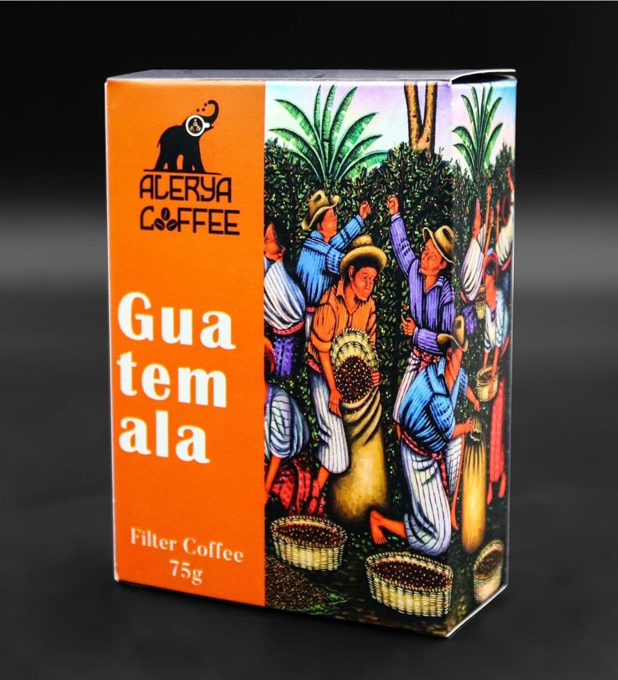 Kişiye Özel Harf Tasarımlı Kupa & Elit Love 168gr Spesiyal Çikolata & Siyah French Press & Alerya Guatemala Filtre Kahve Hediye Seti
