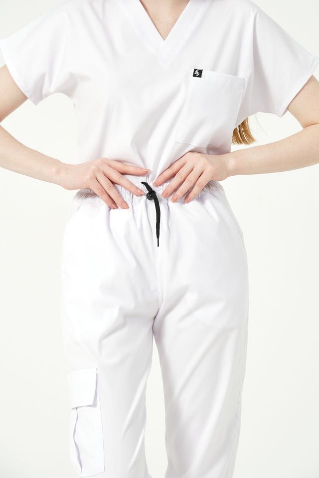 Beyaz Likralı Scrubs Kargo Cep Jogger Paça Doktor Hemşire Forması Yarasa Kol Takım Unisex