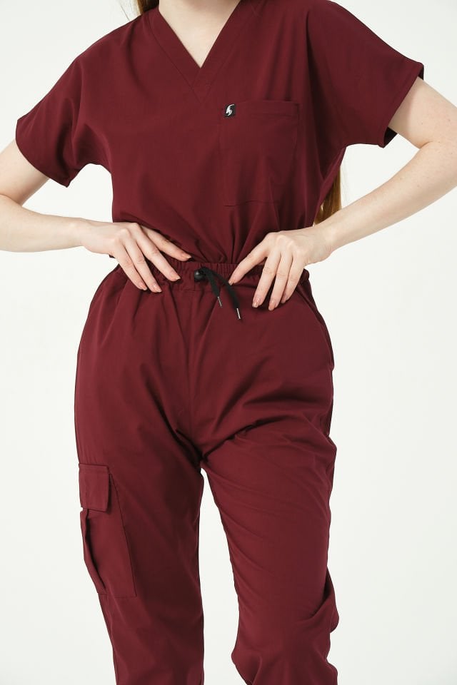 Bordo Likralı Scrubs Kargo Cep Jogger Paça Doktor Hemşire Forması Yarasa Kol Takım Unisex