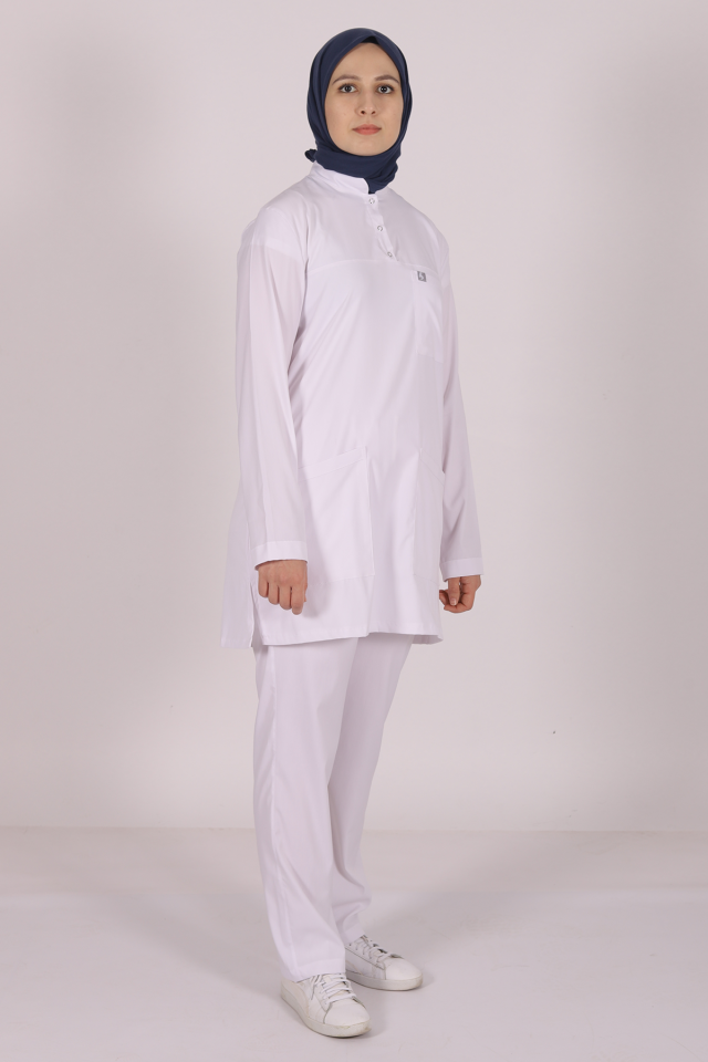 Beyaz Likralı Tesettür Scrubs Doktor Hemşire Forması Takım