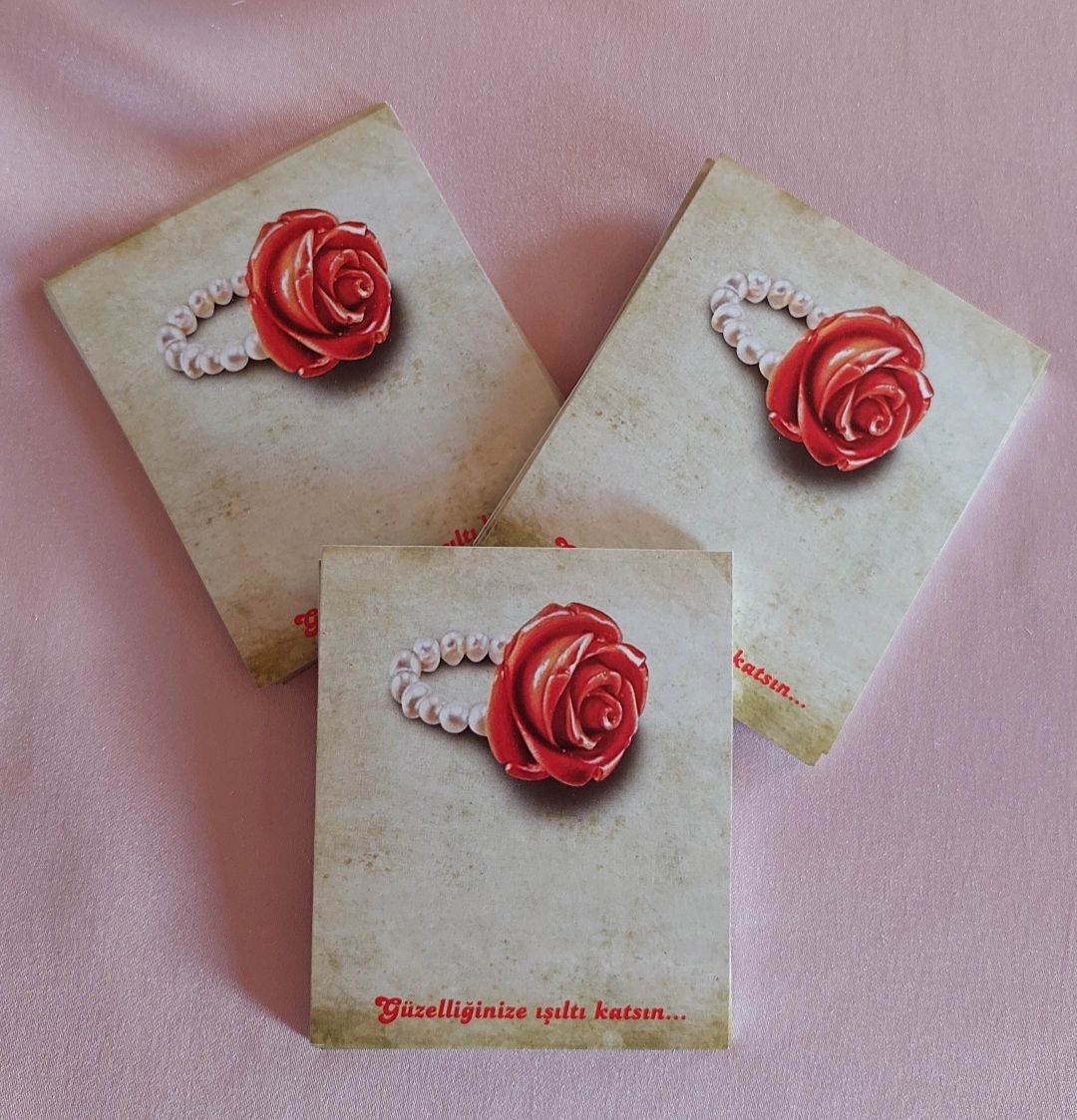 350 gram 1. Sınıf Kuşe Kağıt - 8 Cm * 9.5 Cm - Bijuteri Ürün Tanıtım Kartı - 083 20 Adet