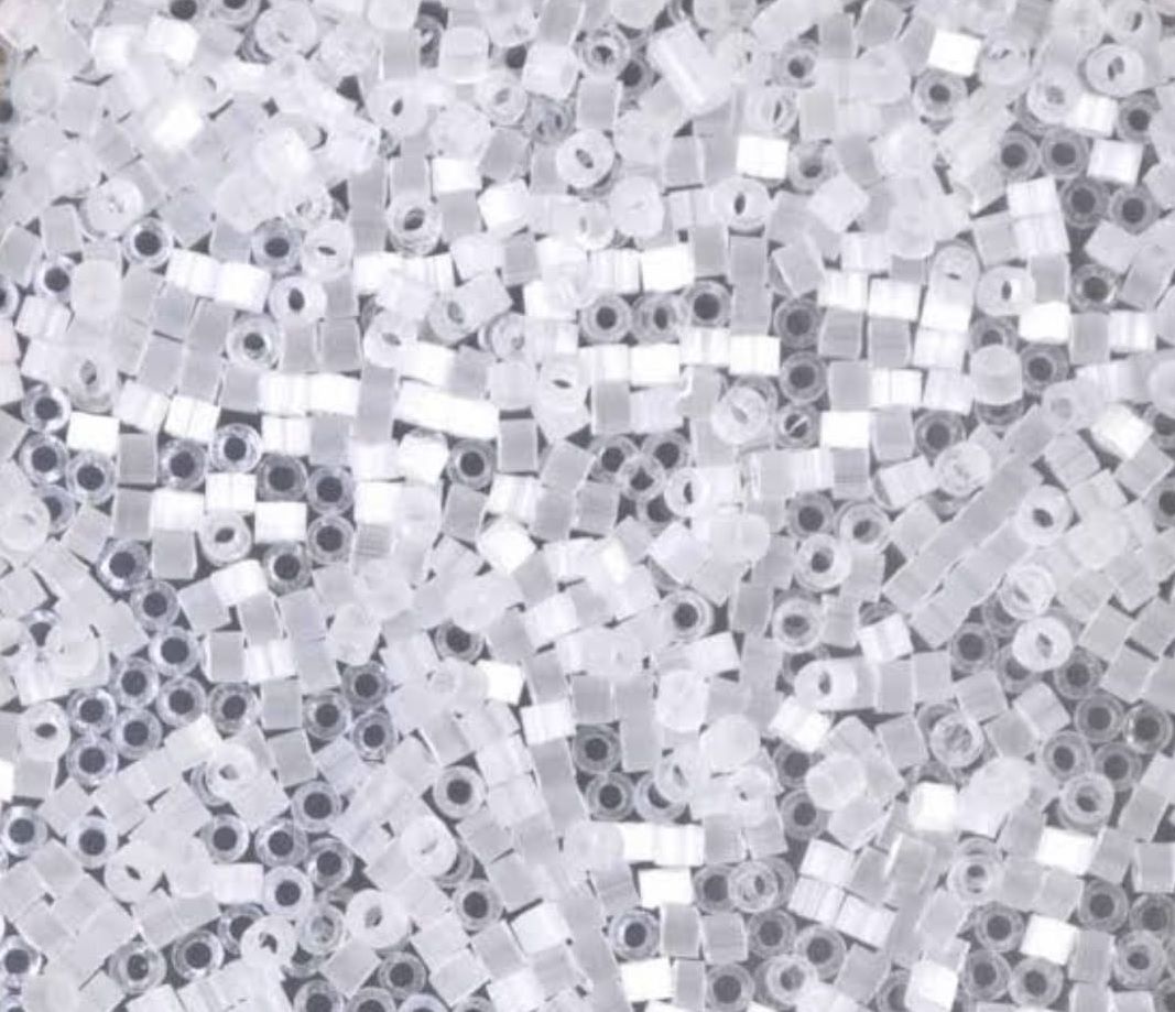 No:094 Miyuki Delica Boncuk DB-0635 (İpek Saten Kristal) 7.5 Gram (Kutu Hediyeli)