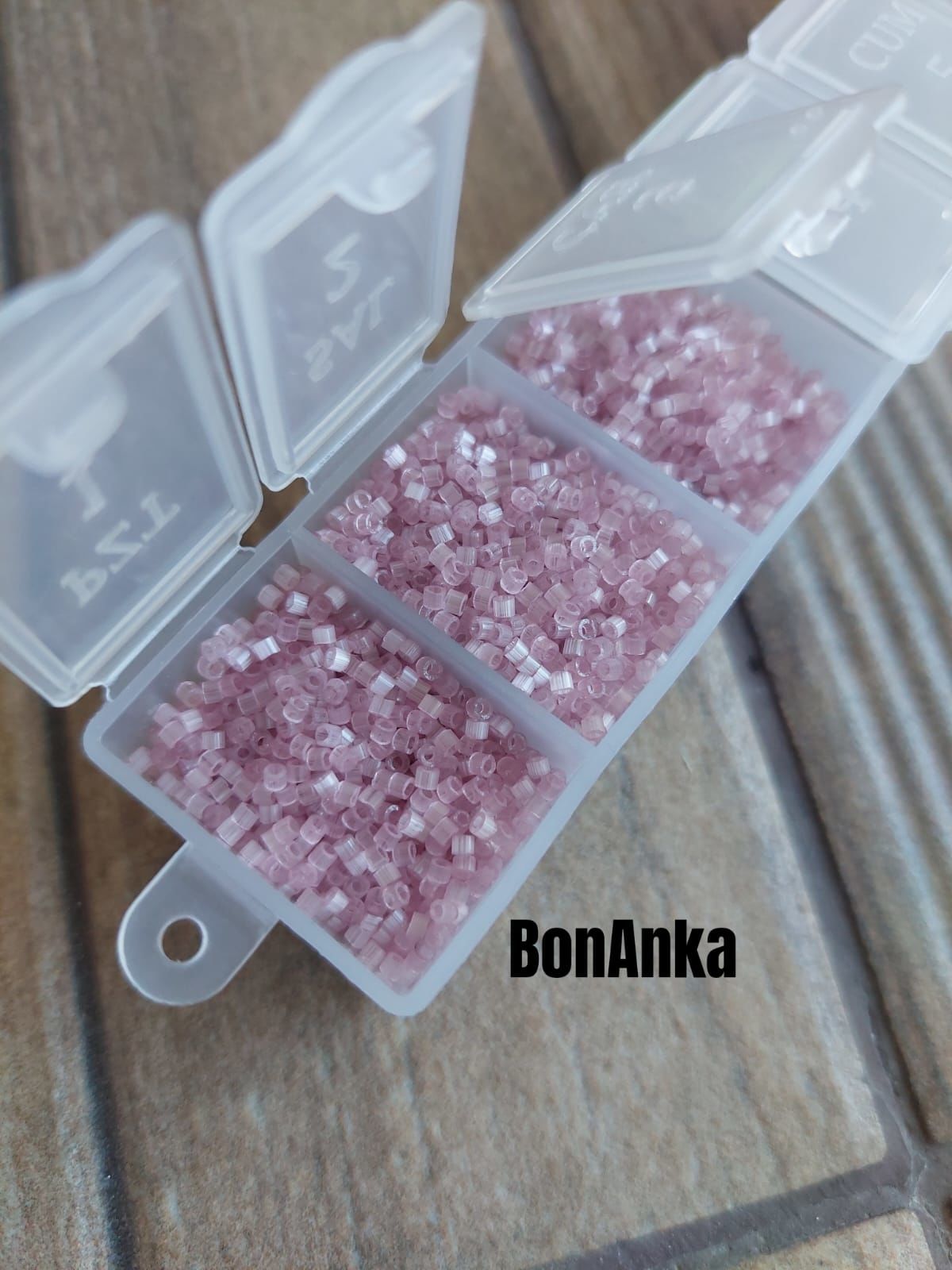 No:158 Miyuki Delica Boncuk DB-0678 (İpek Saten Antik Gül) 7.5 Gram (Kutu Hediyeli)