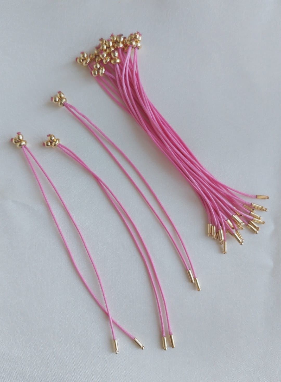 (1 adet) Açık Pembe Renk, Gold Uçlu, Kore Asansörlü Bileklik - 004