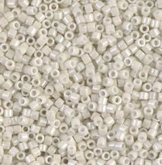 (5 gram) - No:257 Miyuki Delica Boncuk DB-0211 (Opak Parlak Kemik Beyaz)