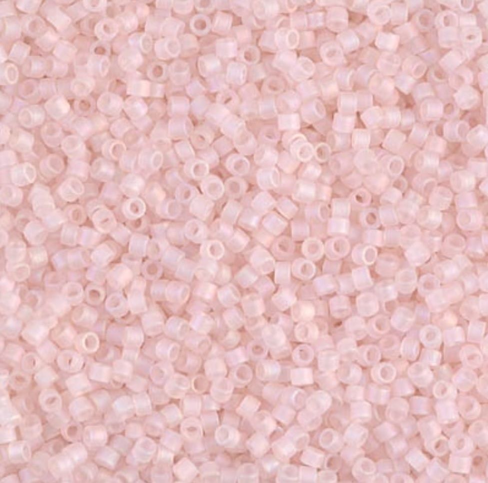 No:311 Miyuki Delica Boncuk DB-0868 (Mat Şeffaf Pembe) 7.5 Gram (Kutu Hediyeli)