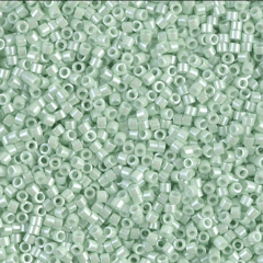 (5 gram) - No:381 Miyuki Delica Boncuk DB-1506 (Parlak Mint Yeşil)