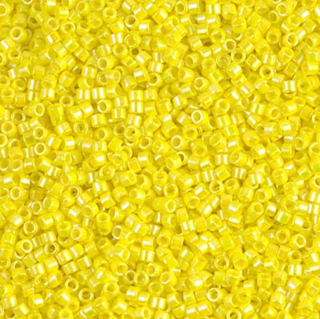 No:431 Miyuki Delica Boncuk DB-0160 (Parlak Opak Sarı) 7.5 Gram (Kutu Hediyeli)