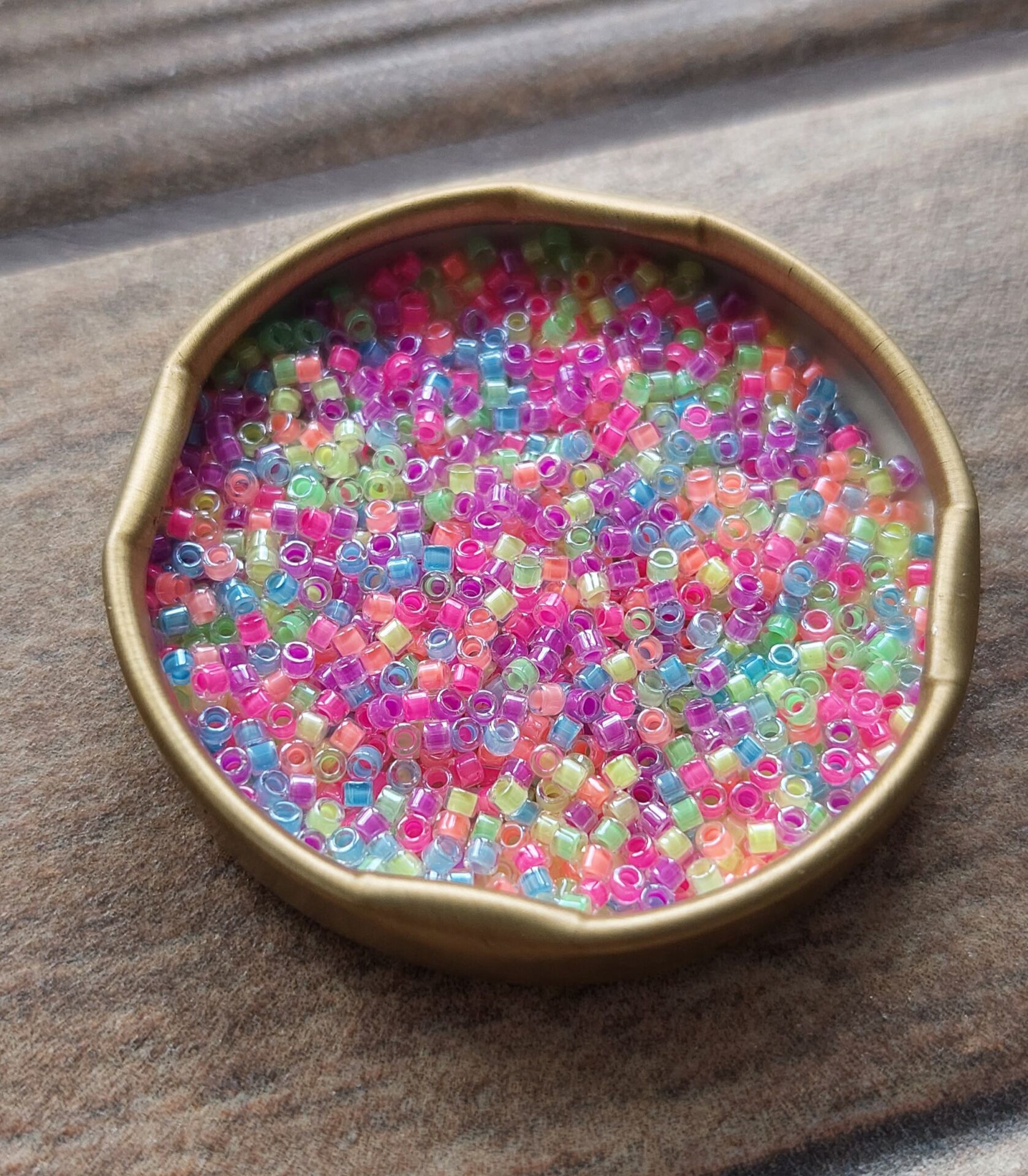 No:1000-Miyuki Delica Boncuk (Özel İstek) 7.5 Gram (Kutu Hediyeli)