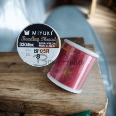 ﻿No:08 Kırmızı Renk 50 metre Miyuki Boncuk İpi