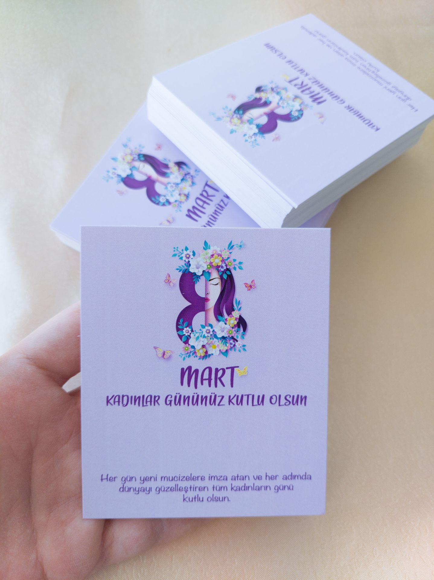 350 gram 1. Sınıf Kuşe Kağıt - 8 Cm * 9.5 Cm - Bijuteri Ürün Tanıtım Kartı - 009 20 Adet