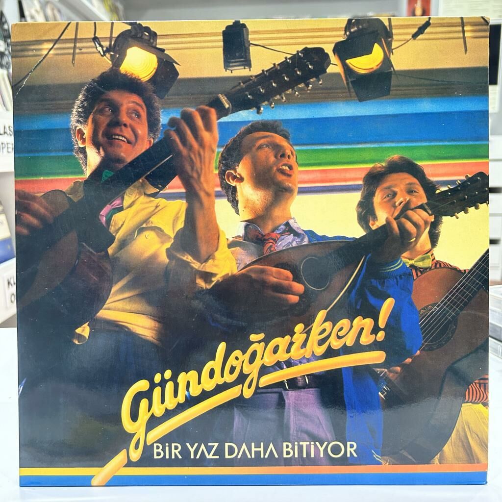 GRUP GÜNDOĞARKEN - BİR YAZ DAHA BİTİYOR LP