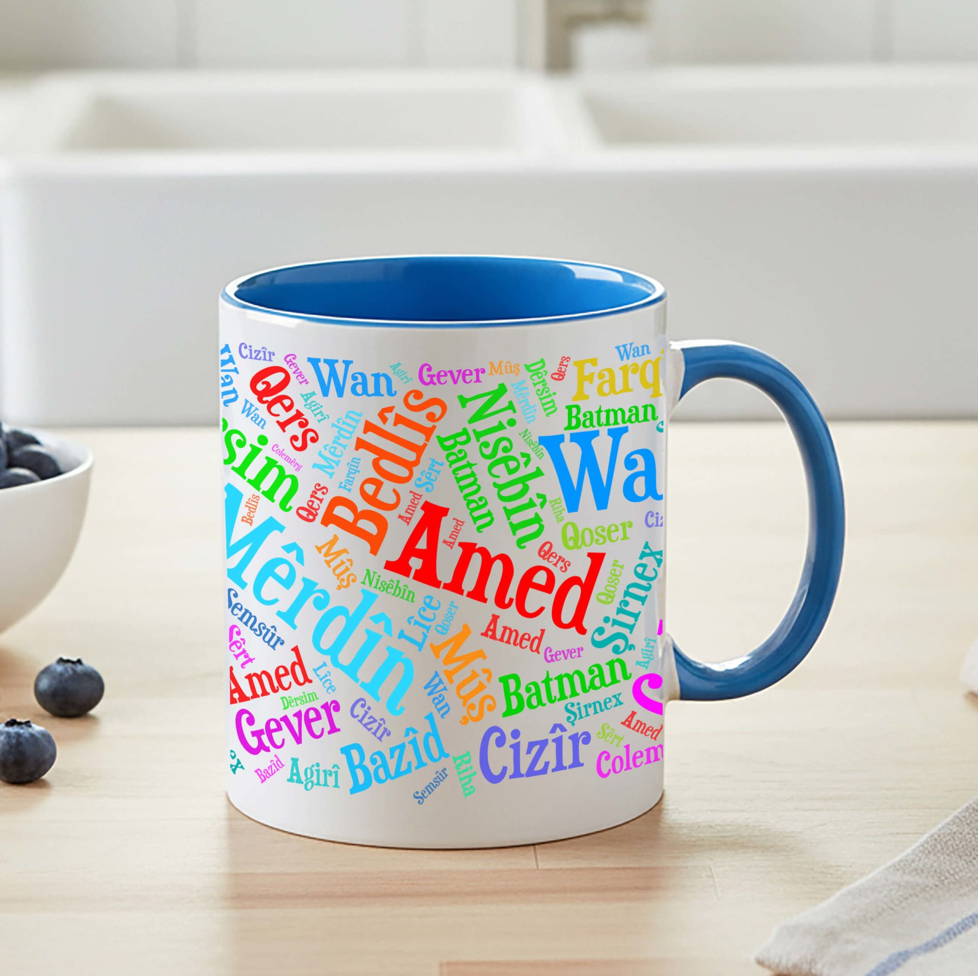 Kürt Şehirleri Tasarımlı Klasik Mavi Kupa Bardağı - Kürtçe Şehir isimleri Klasik Mavi Renk Kupa Bardak