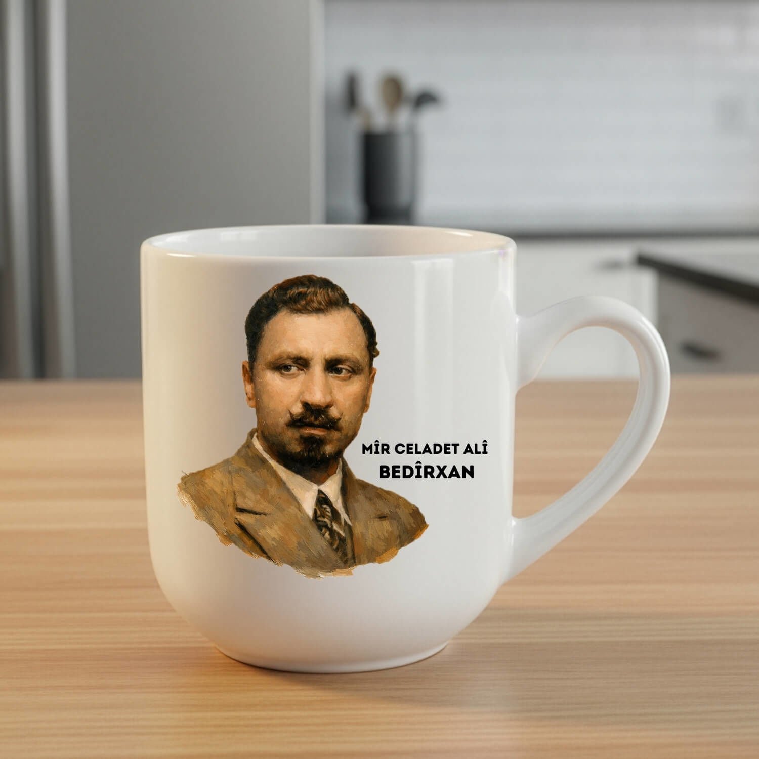 Kupaya Celadet Bedirxan - Celadet Ali Bedirhan Resimli Elite Oval Beyaz Renkli Kupa Bardak