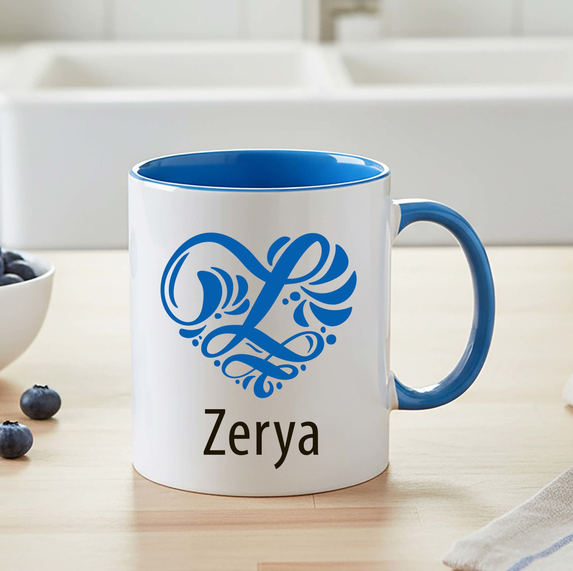 İsme Özel ve Kalp Desenli Klasik Mavi Renkli Kupa Bardağı - Sevgililer için Kalp Desenli Klasik Mavi Renkli Kupa Bardak