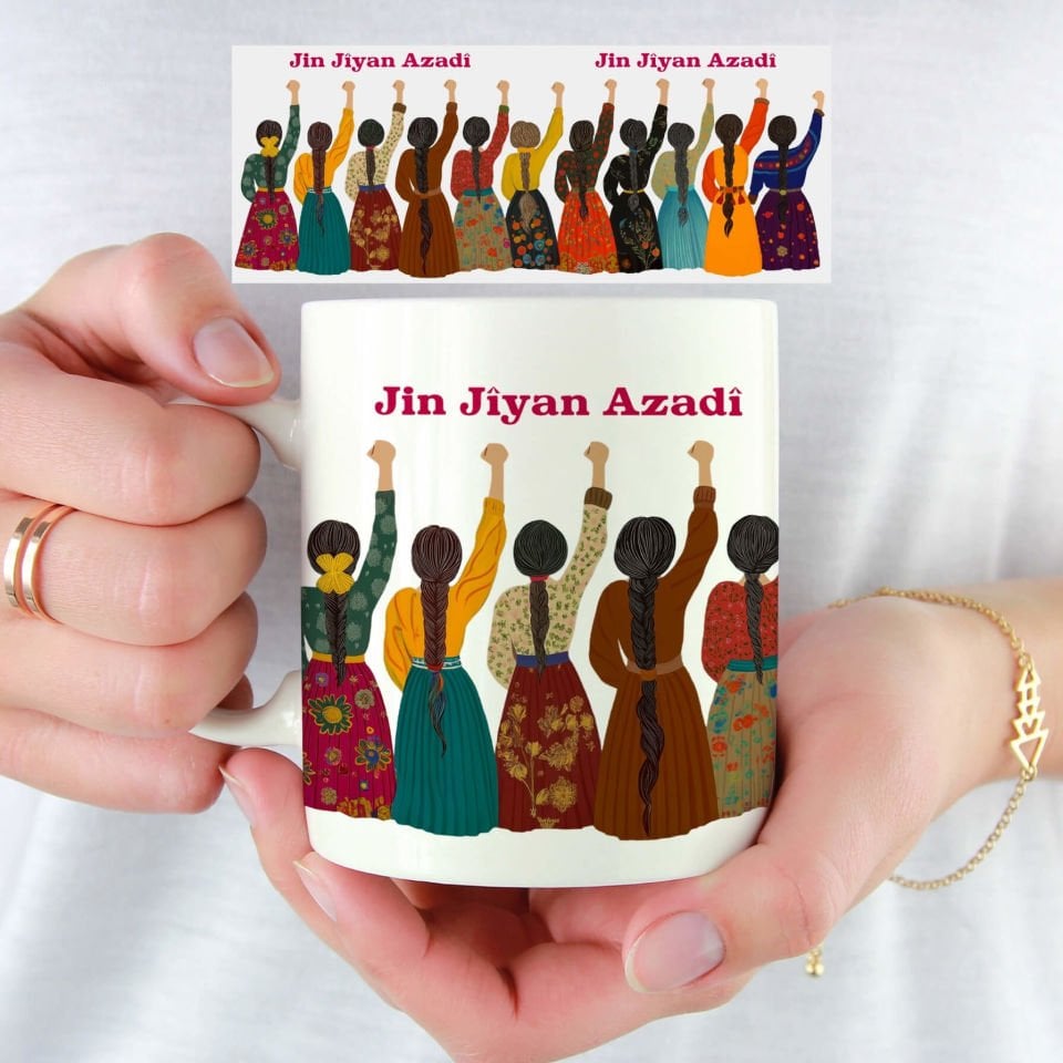 Jin Jiyan Azadi Tasarımlı Yöresel Desenli Porselen Klasik Kupa Bardak