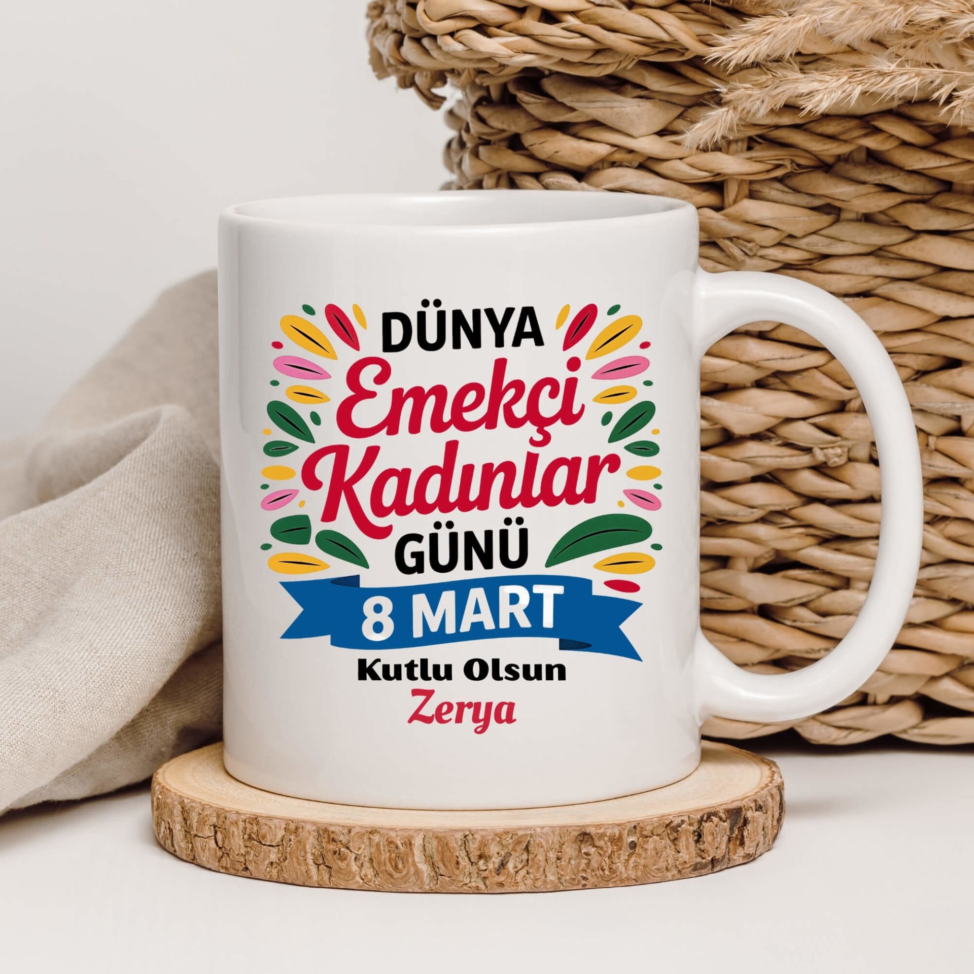 İsme Özel 8 Mart Dünya Emekçi Kadınlar Günü Kutlu Olsun Klasik Beyaz Kupa Bardak