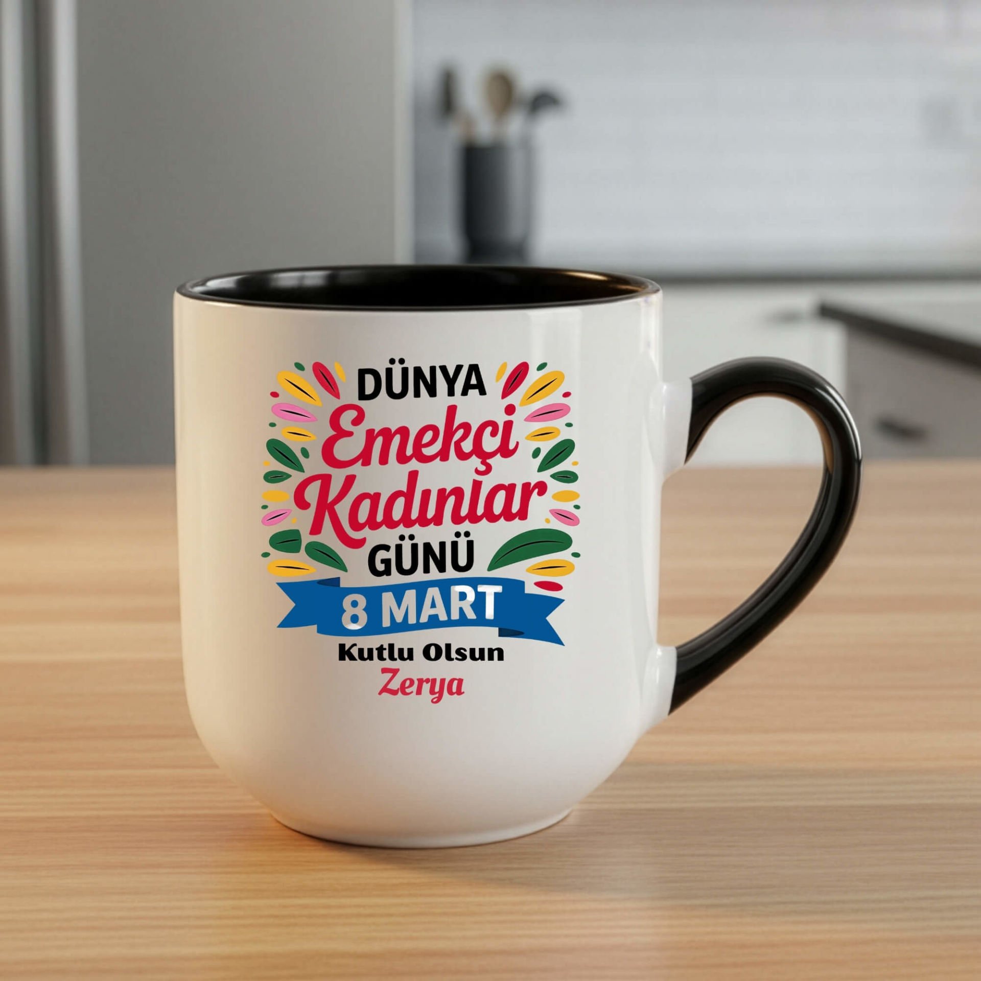 İsme Özel 8 Mart Dünya Emekçi Kadınlar Günü Kutlu Olsun Elite Oval Siyah Renk Porselen Kupa Bardak