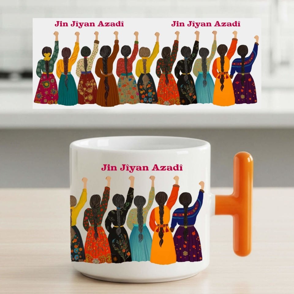 Jin Jiyan Azadi Tasarımlı Yöresel Desenli T Kupa Turuncu Renk Porselen Bardak